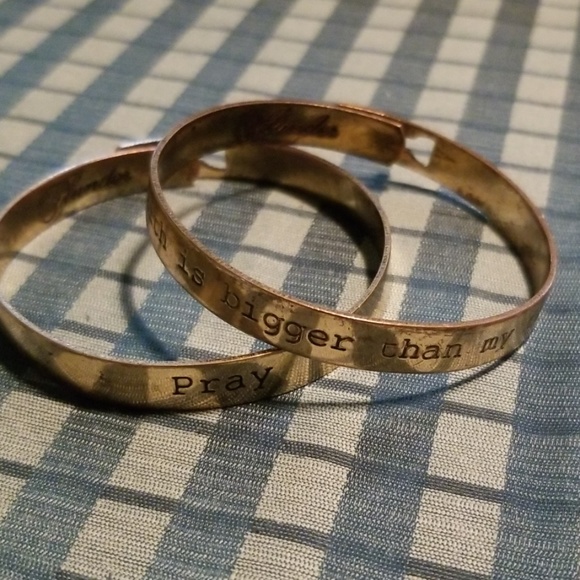 PLUNDER BRACELETS AND PENDANT - Picture 2 of 10